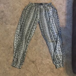 jogger pants